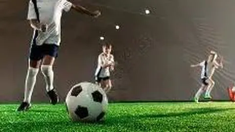 《舍伍德揭秘：为何萨拉赫未遭弃，克洛普若在恐早挥别巨星？》